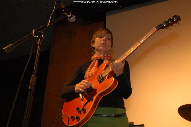 [autumn rhythm on Dec 4, 2003 at Stratford Rm - MUB (Durham, NH)]