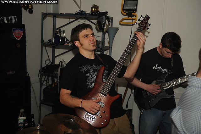 [brutal no 2 on Apr 5, 2008 at A Terrible House (Winthrop, MA)]