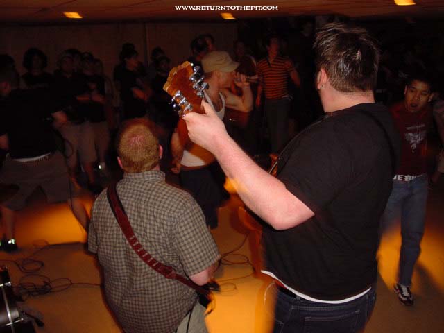 [bury your dead on May 17, 2002 at Knights of Columbus (Lawrence, Ma)]