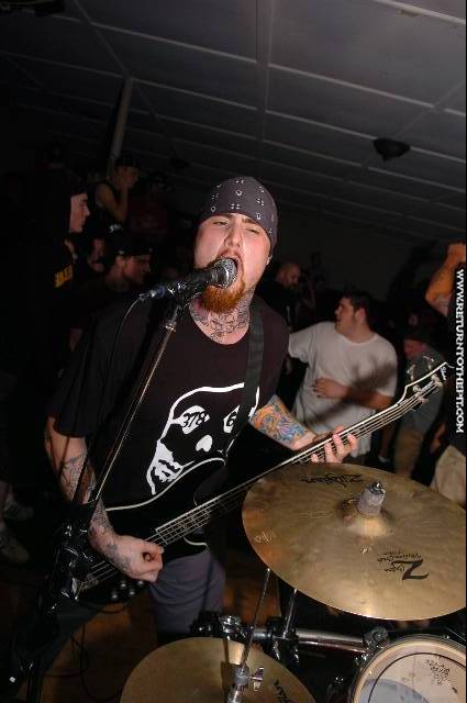 [death before dishonor on Oct 14, 2005 at Tiger's Den (Brockton, Ma)]
