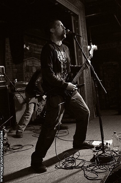 [desolate on Oct 21, 2014 at Ralph's (Worcester, MA)]