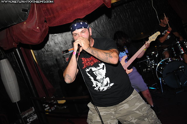 [dysentery on Sep 2, 2008 at Club Hell (Providence, RI)]