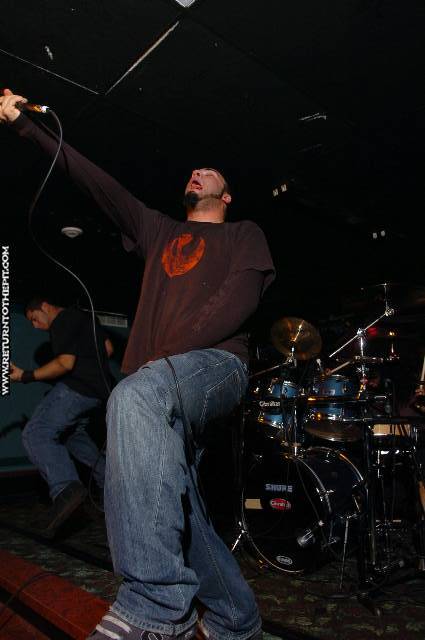 [heretic hybrid on Mar 2, 2006 at Mark's Showplace (Bedford, NH)]