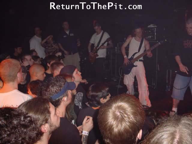 [internal bleeding on Apr 13, 2001 at The Palladium (Worcester, MA)]