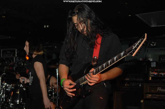 [mortis deveia on Oct 7, 2006 at Mark's Showplace (Bedford, NH)]