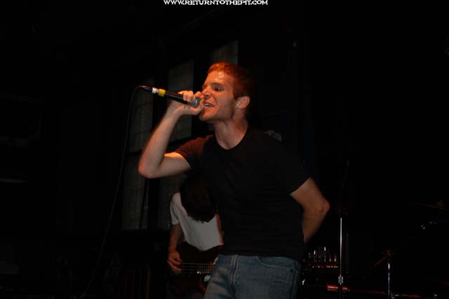 [puritys failure on Aug 17, 2003 at the Met Cafe (Providence, RI)]