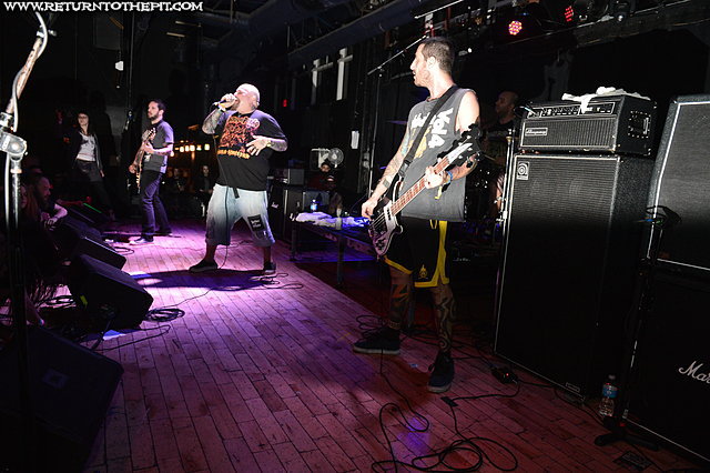 [ratos de porao on May 25, 2014 at Baltimore Sound Stage (Baltimore, MD)]