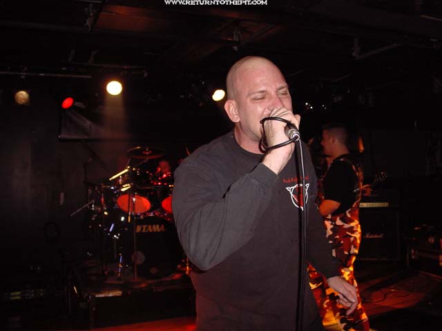 [red right hand on Jan 10, 2003 at Club 125 (Bradford, Ma)]