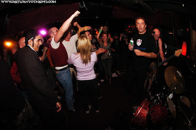 [sham69 on Sep 12, 2007 at Club Hell (Providence, RI)]