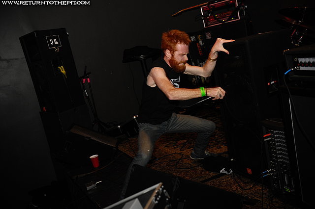 [twodeadsluts onegoodfuck on Aug 19, 2008 at Church (Boston, MA)]